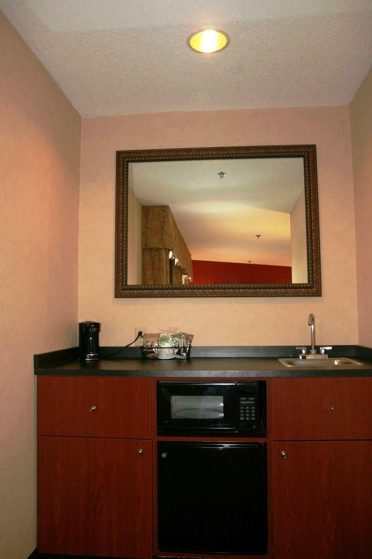 Hampton Inn Mount Pleasant Exteriér fotografie